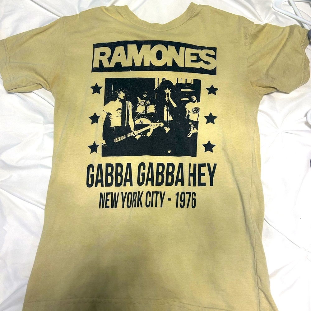 Ramones graphic t shirt